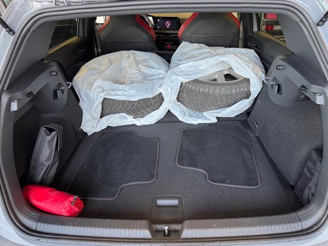 Volkswagen Golf 2.0 TSI Golf VIII