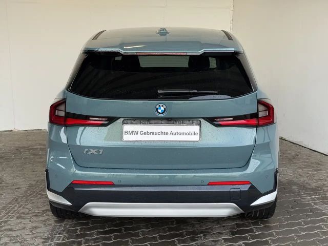 BMW iX1 xDrive30