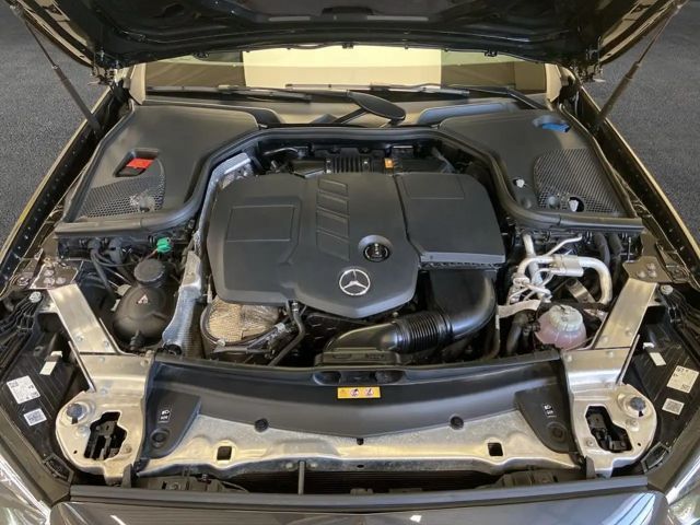 Mercedes-Benz E 300 E 300 e