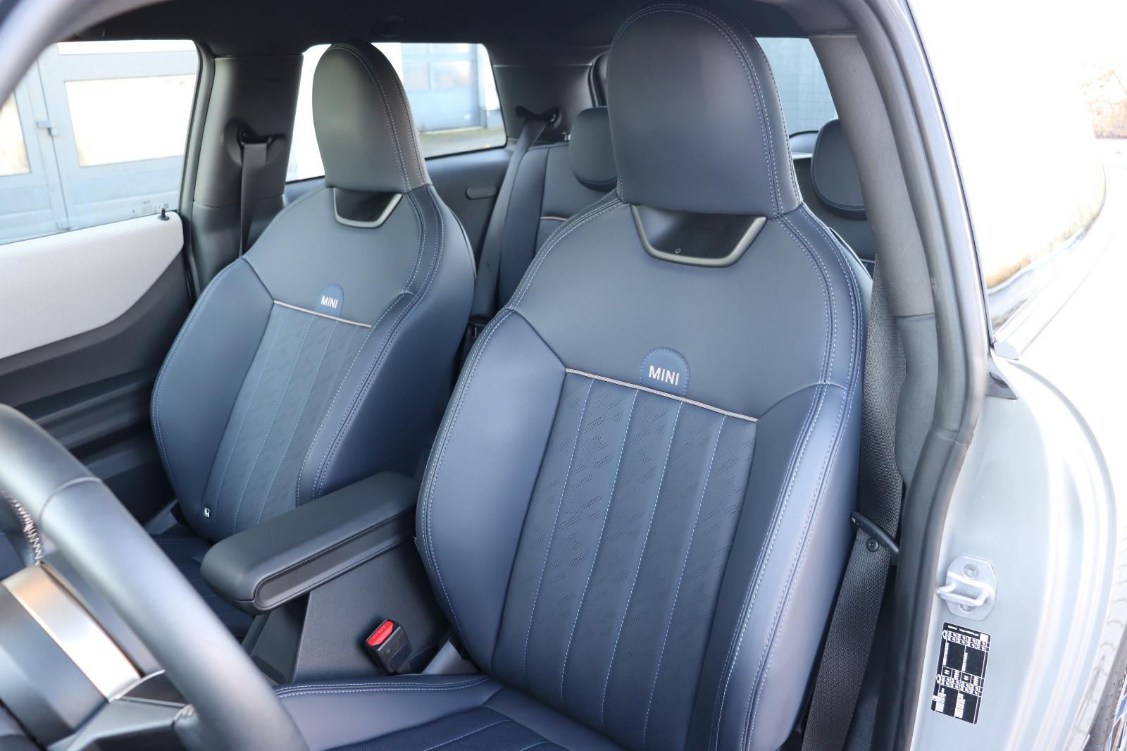 MINI Cooper Favoured John Cooper Works