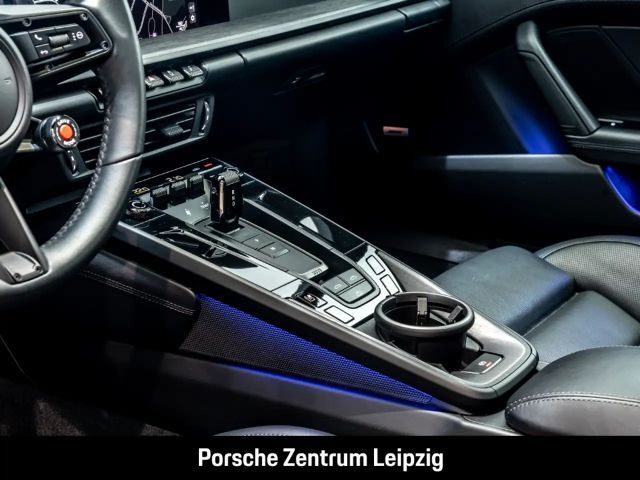 Porsche 992 Cabrio Carrera GTS