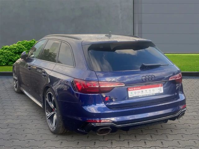 Audi RS4 Avant Quattro