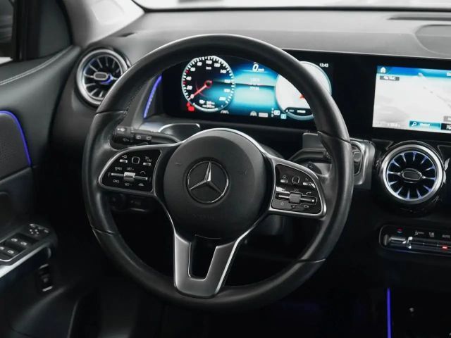 Mercedes-Benz EQB 250