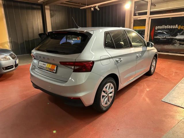 Skoda Fabia Edition 130*LED*SHZ*SmartLink*Rückfahrkamera*