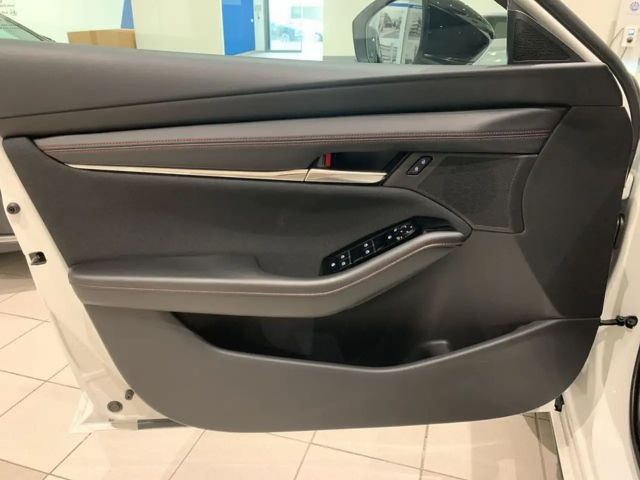 Mazda 3 Homura SkyActiv e-Skyactiv