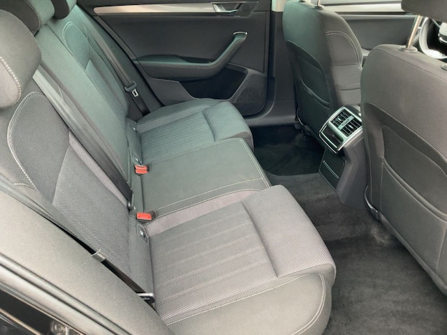 Skoda Superb 2.0 TDI Combi Style Style