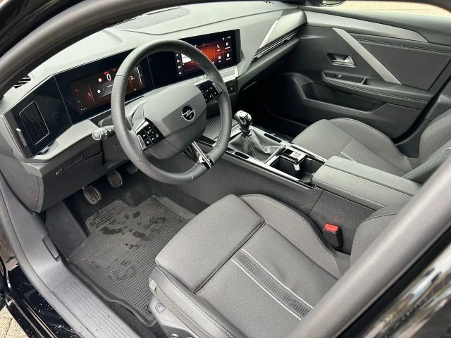 Opel Astra 1.2 Turbo Sports Tourer