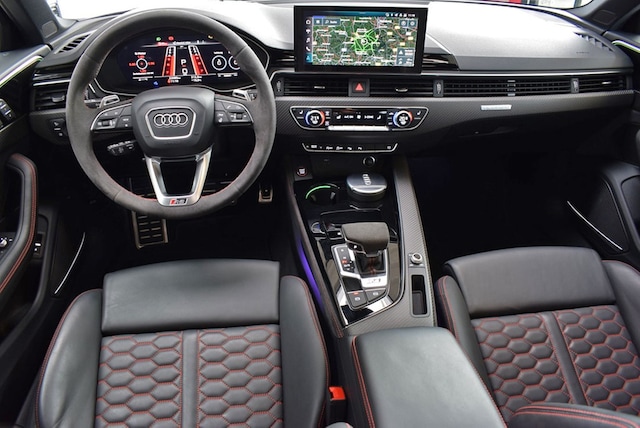 Audi RS4 Avant Quattro