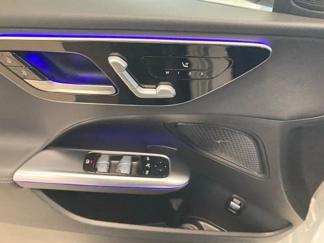 Mercedes-Benz C 180 AVANTGARDE Sedan