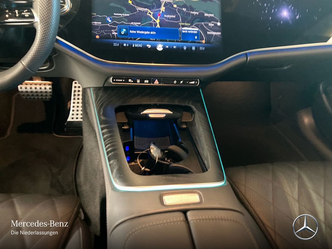 Mercedes-Benz E 220 AMG Line E 220 d Sedan