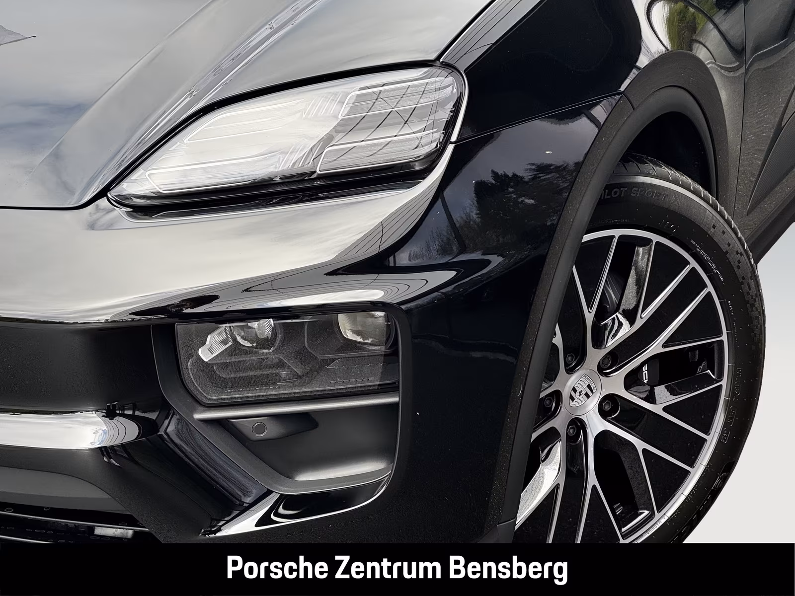 Porsche Macan Electric