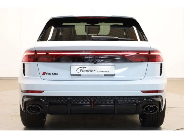 Audi RS Q8 Performance Quattro