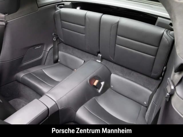 Porsche 911 4 Coupé GTS Targa