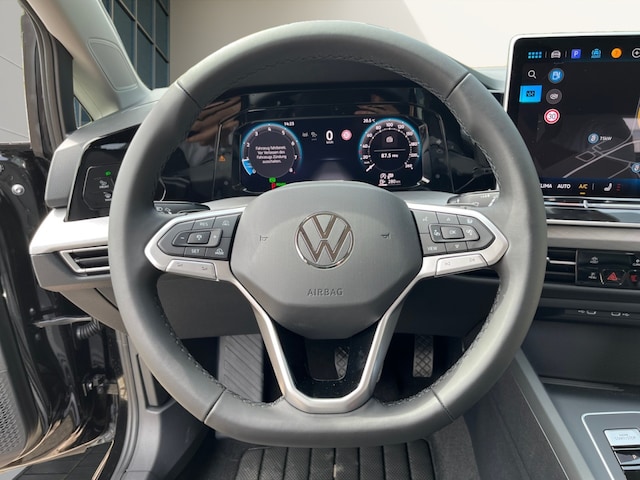 Volkswagen Golf Life Variant