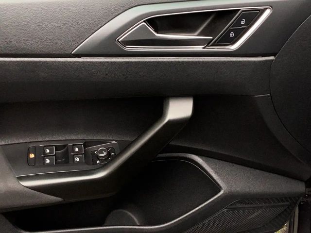 Volkswagen Taigo 1.5 TSI DSG R-Line