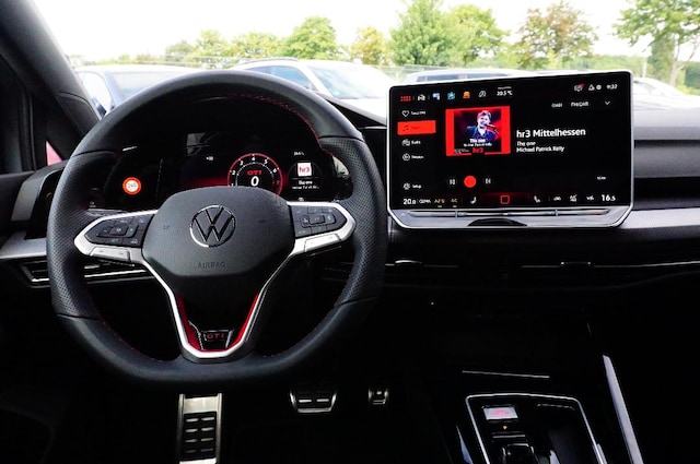 Volkswagen Golf 2.0 TSI DSG