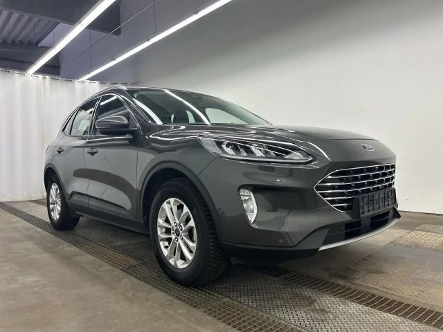 Ford Kuga AWD Titanium
