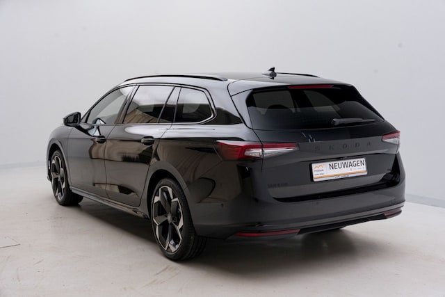 Skoda Superb 2.0 TDI Combi Sportline