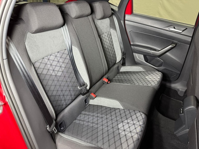 Volkswagen Polo 1.0 TSI DSG R-Line