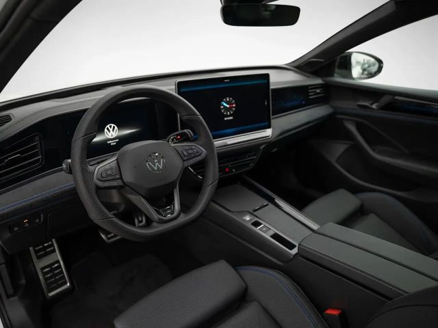 Volkswagen Passat 4Motion DSG R-Line