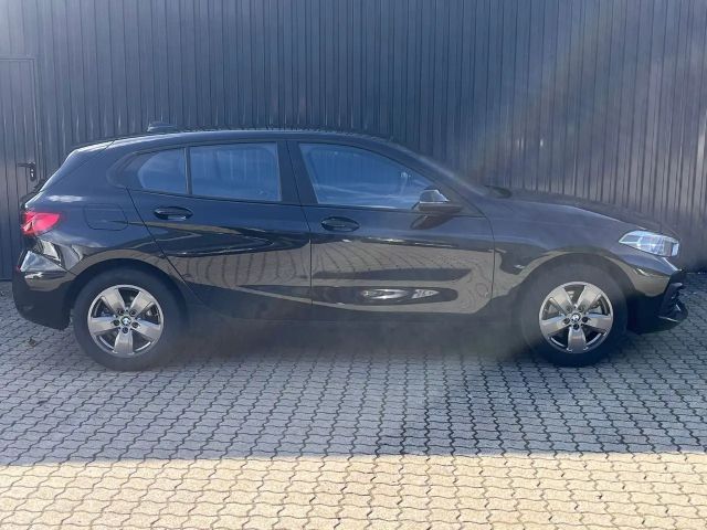 BMW 116 116i 5-deurs Sedan