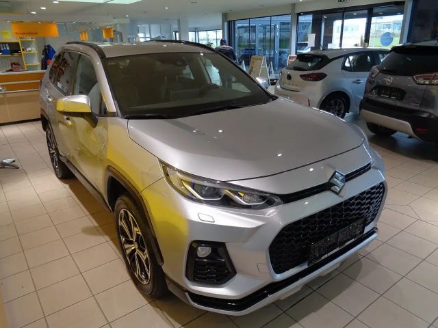 Suzuki Across E-Four Flash