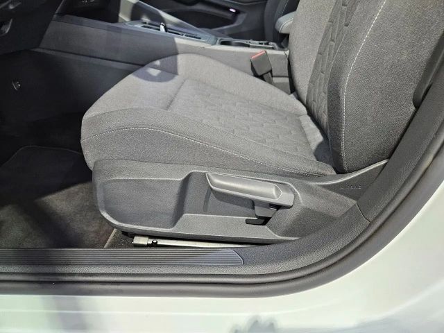 Volkswagen Golf 1.5 eTSI DSG Life