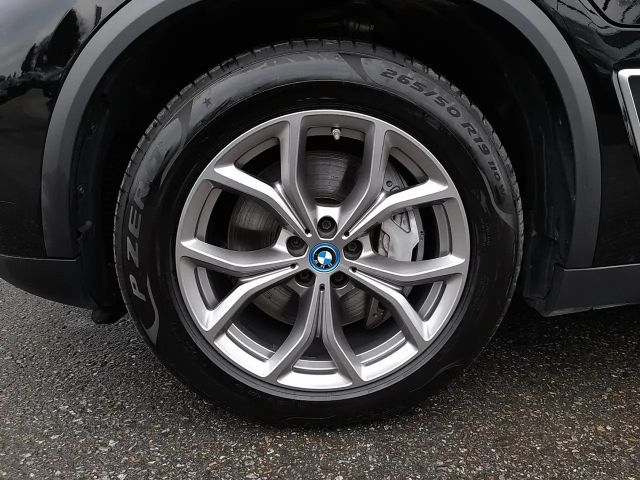 BMW X5 xDrive45e