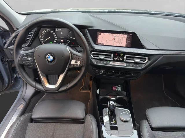 BMW 120 120d Sedan xDrive