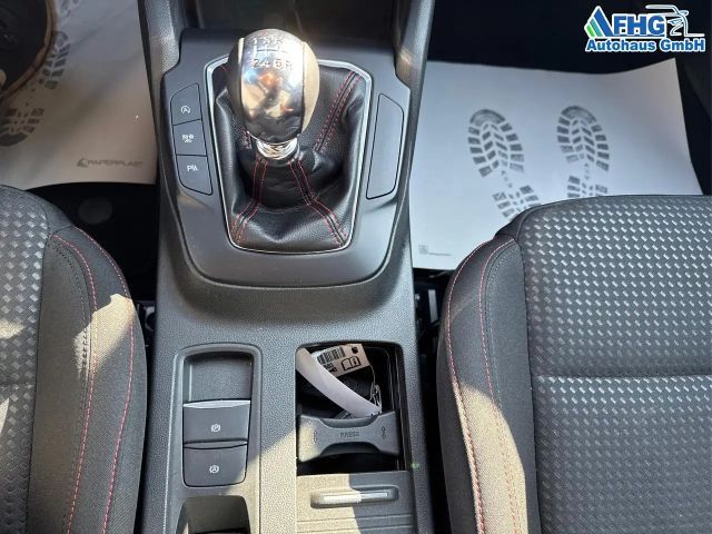 Ford Focus EcoBoost ST Line Style Wagon