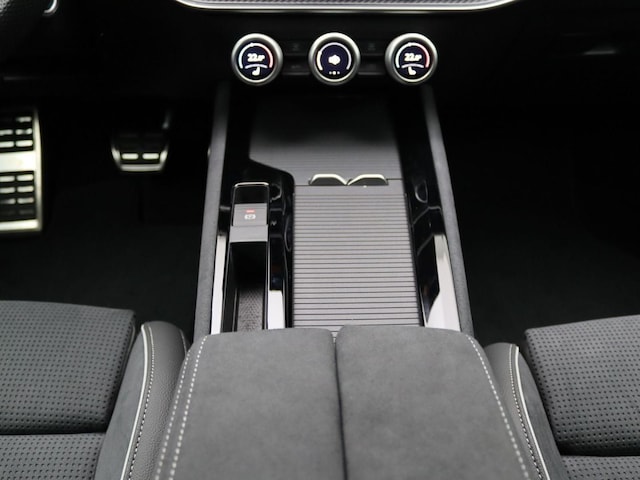 Skoda Superb 2.0 TDI Combi Sportline