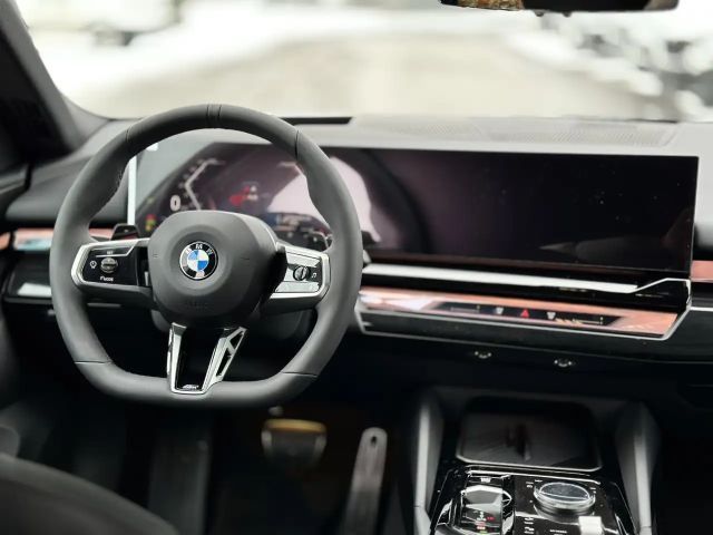 BMW 520 520i M-Sport Touring