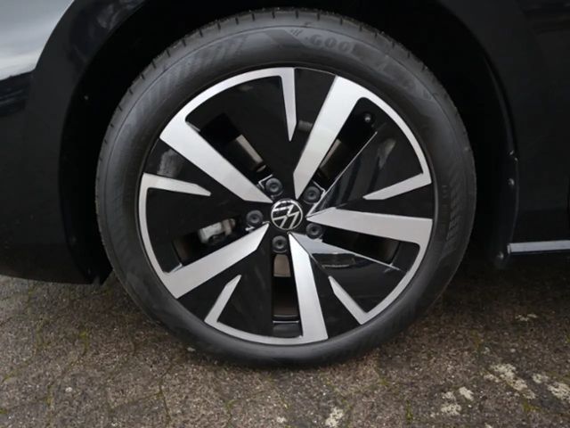 Volkswagen Passat 1.5 eTSI Business DSG Variant