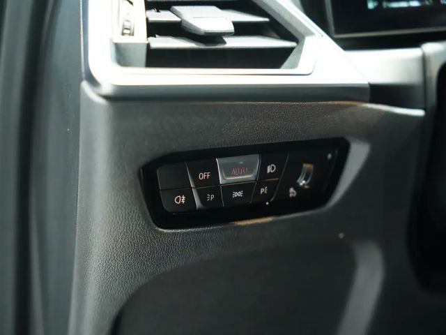 BMW 330 330d M-Sport Touring xDrive