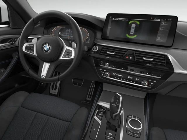 BMW 520 520d M-Sport Sedan xDrive