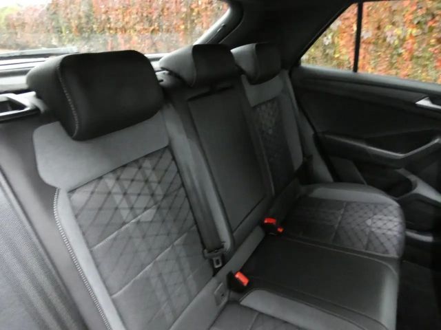Volkswagen T-Roc 1.5 TSI DSG R-Line