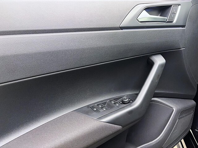 Volkswagen Polo 1.0 TSI DSG IQ.Drive R-Line