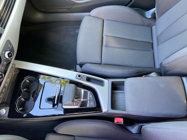 Audi A4 35 TFSI Avant S-Tronic