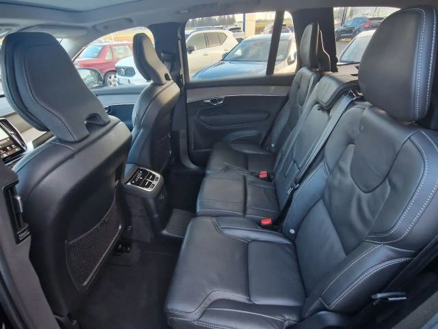 Volvo XC90 AWD Dark Plus Recharge