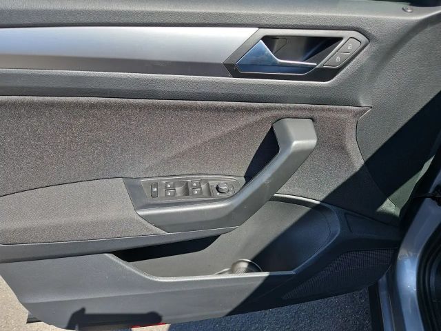 Volkswagen T-Roc 1.5 TSI DSG Life