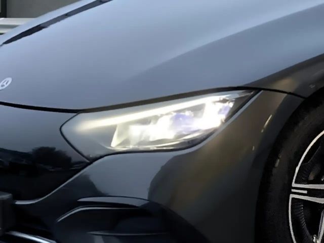 Mercedes-Benz EQE 300 AMG Line Sedan