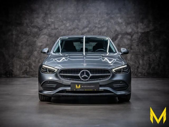 Mercedes-Benz C 200 AVANTGARDE Sedan