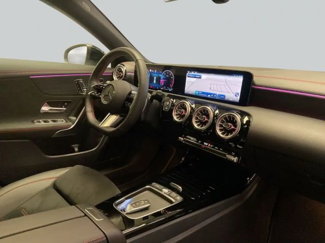 Mercedes-Benz CLA 200 CLA