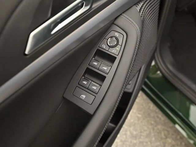 BMW 218 218d Active Tourer Sedan