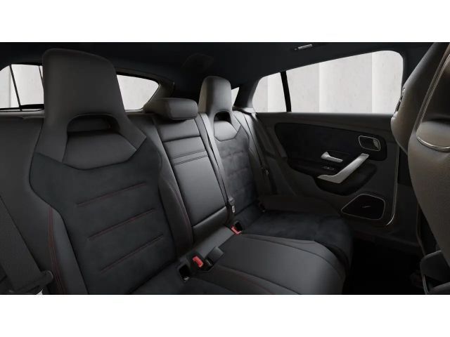 Mercedes-Benz CLA 200 AMG Line