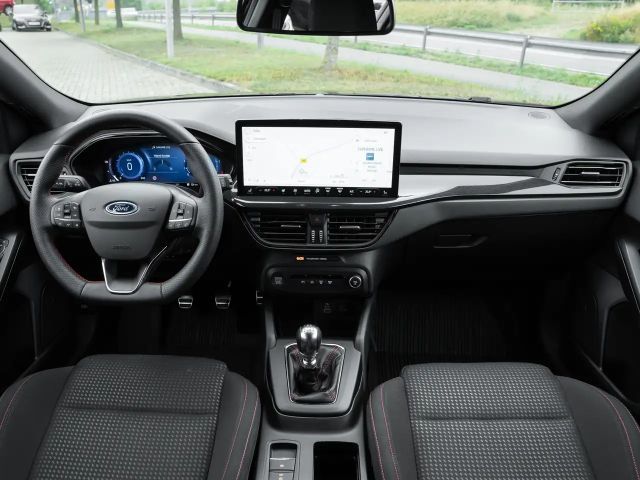 Ford Focus EcoBoost ST Line