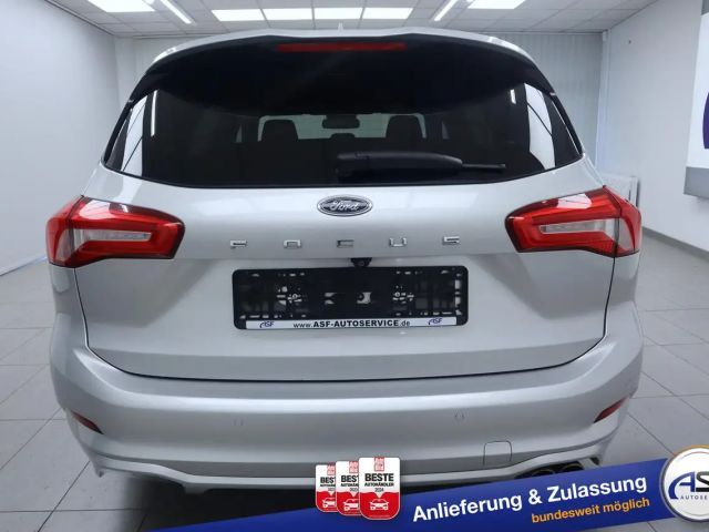 Ford Focus ST Line Wagon