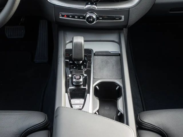 Volvo XC60 Dark Plus