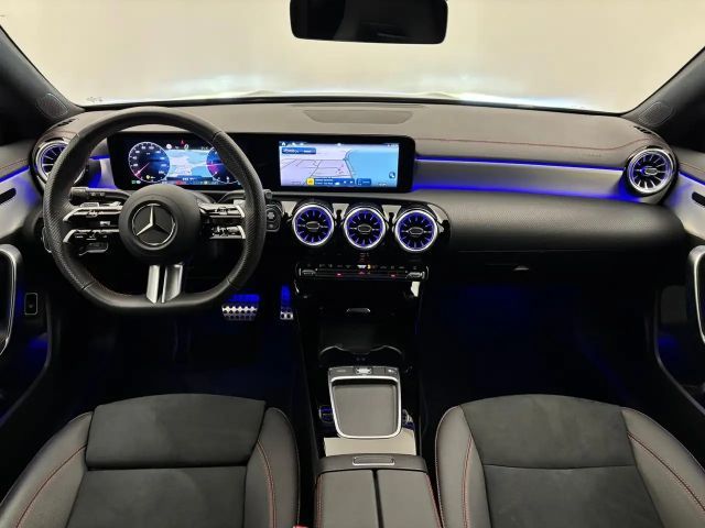 Mercedes-Benz CLA 180 CLA 180 d Shooting Brake