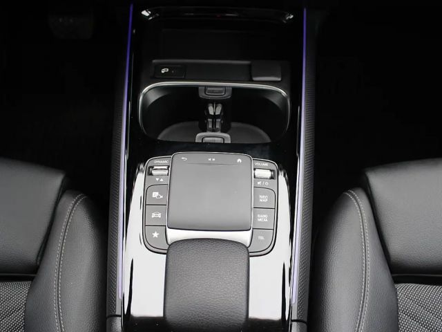 Mercedes-Benz GLA 200 4MATIC GLA 200 d